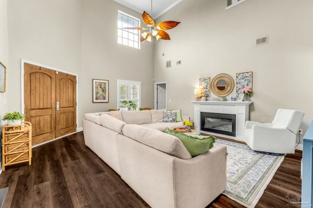 554 Downhaul Dr, Pensacola, FL 32507