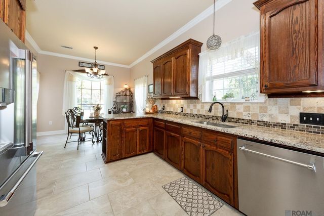 6905 Dianthus, Saint George, LA 70817