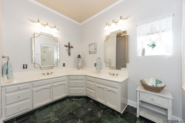 6905 Dianthus, Saint George, LA 70817