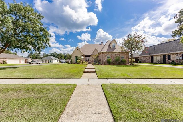 6905 Dianthus, Saint George, LA 70817