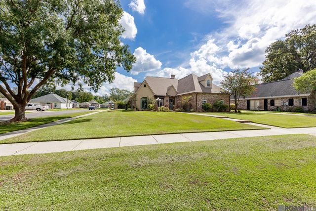 6905 Dianthus, Saint George, LA 70817