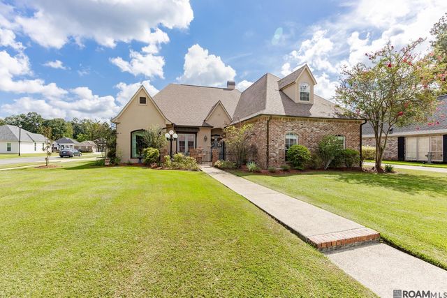 6905 Dianthus, Saint George, LA 70817
