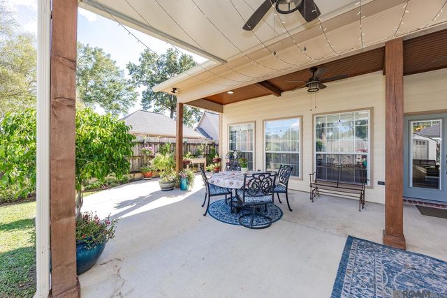 6905 Dianthus, Saint George, LA 70817