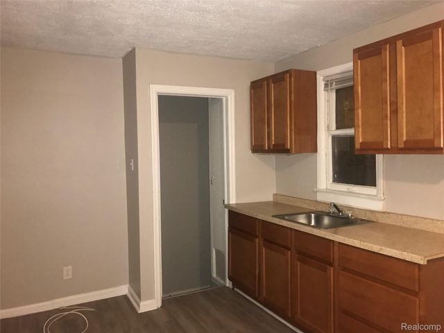 16544 SAINT MARYS Street, Detroit, MI 48235