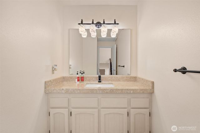 1336 Paradise Court SE, Lacey, WA 98503
