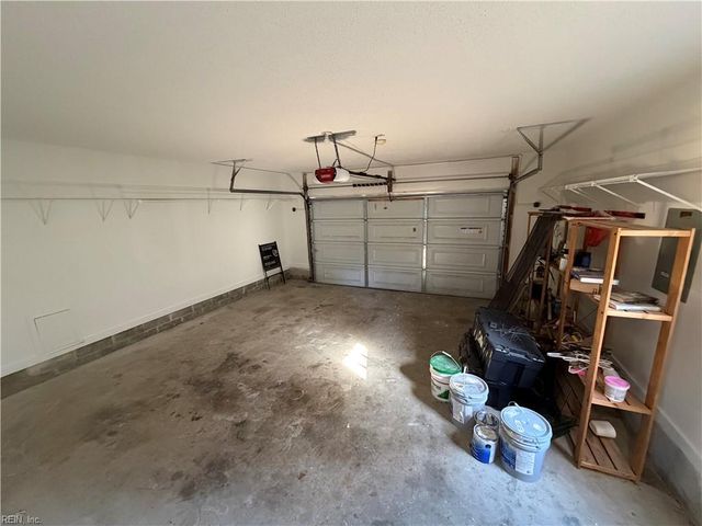 411 Campton PL, Newport News, VA 23608