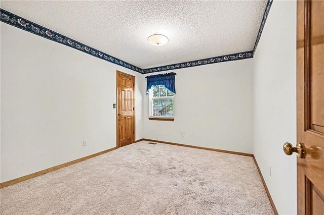 15038 W 146th Street, Olathe, KS 66062