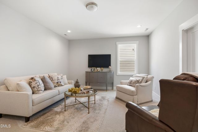 833 Whistable Avenue, Wake Forest, NC 27587