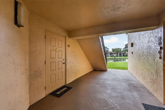 812 Sky Pine Way G1, Greenacres, FL 33415