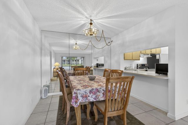 812 Sky Pine Way G1, Greenacres, FL 33415