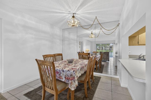 812 Sky Pine Way G1, Greenacres, FL 33415