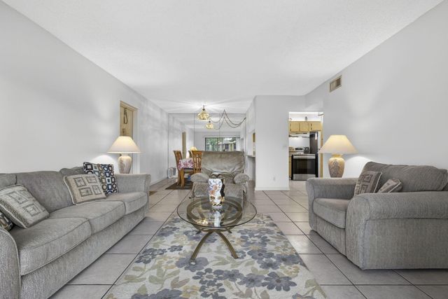 812 Sky Pine Way G1, Greenacres, FL 33415