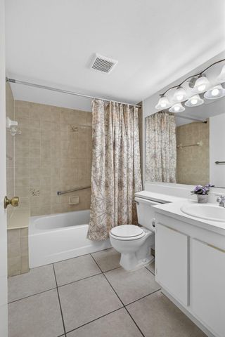 812 Sky Pine Way G1, Greenacres, FL 33415