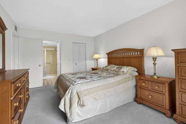 812 Sky Pine Way G1, Greenacres, FL 33415