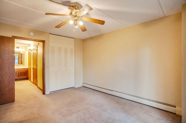 10401 Cedar Lake Road 215, Hopkins, MN 55305