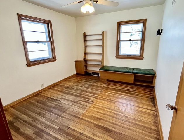 703 S 33rd STREET, Manitowoc, WI 54220