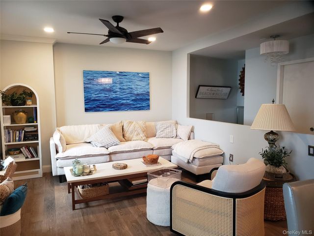 100 W Broadway 6W, Long Beach, NY 11561