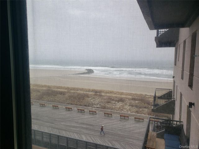 100 W Broadway 6W, Long Beach, NY 11561