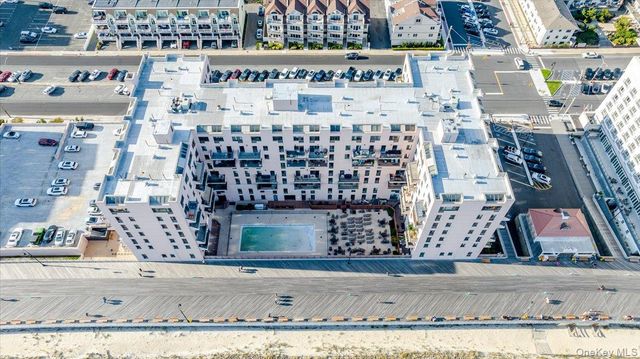 100 W Broadway 6W, Long Beach, NY 11561