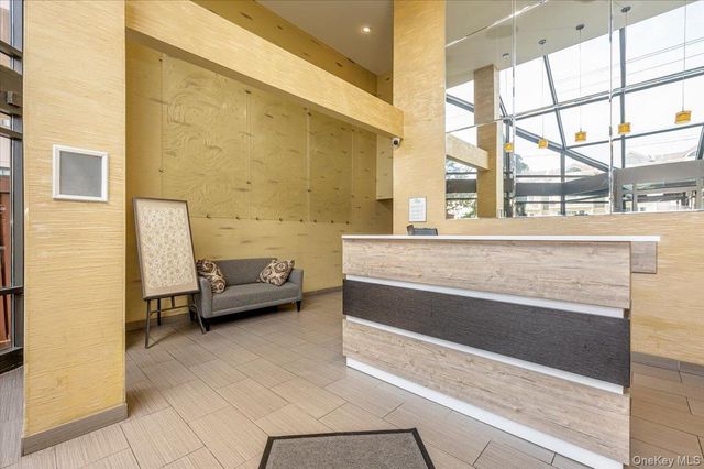 100 W Broadway 6W, Long Beach, NY 11561