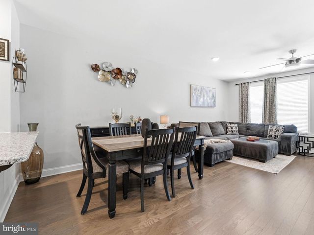 33 SULLIVAN WAY, Marlton, NJ 08053