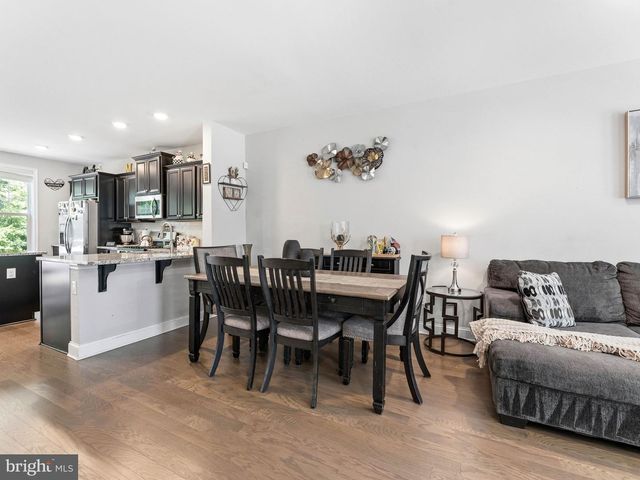 33 SULLIVAN WAY, Marlton, NJ 08053
