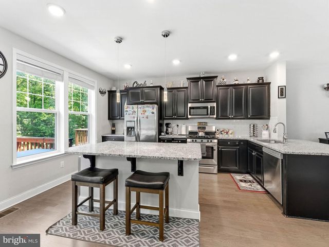 33 SULLIVAN WAY, Marlton, NJ 08053