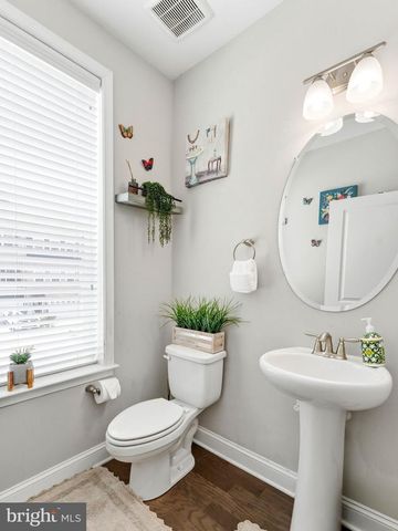 33 SULLIVAN WAY, Marlton, NJ 08053
