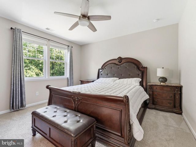 33 SULLIVAN WAY, Marlton, NJ 08053