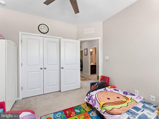 33 SULLIVAN WAY, Marlton, NJ 08053