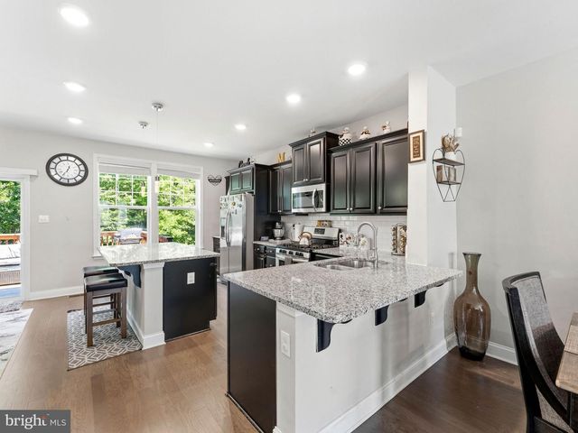 33 SULLIVAN WAY, Marlton, NJ 08053