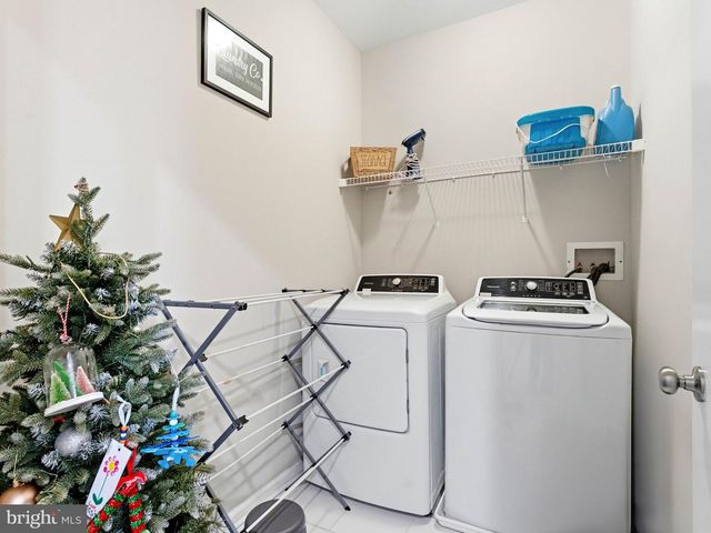 33 SULLIVAN WAY, Marlton, NJ 08053