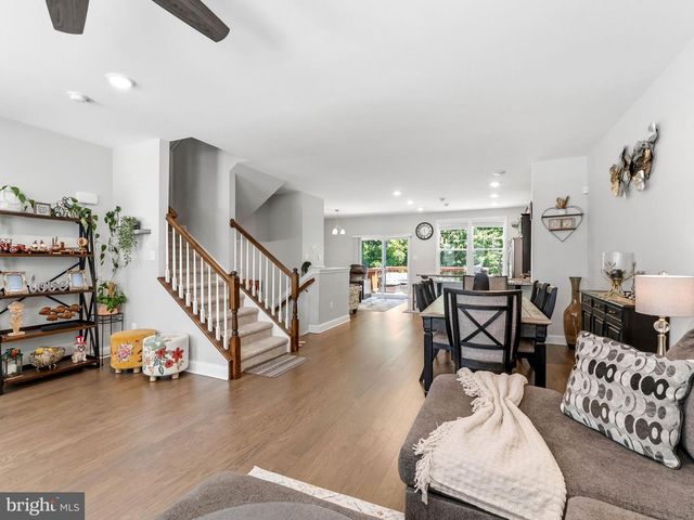 33 SULLIVAN WAY, Marlton, NJ 08053