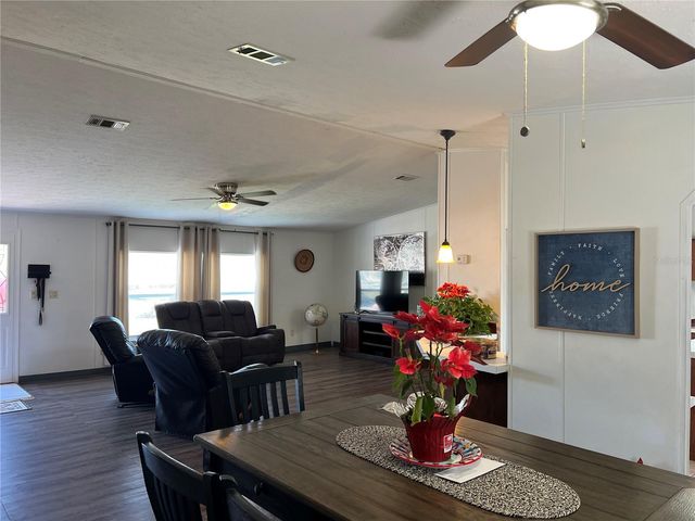 1124 DARA CAY DRIVE, Kissimmee, FL 34741