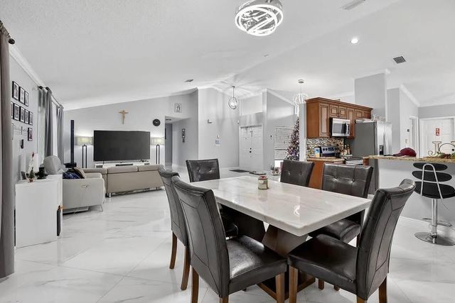 12623 SW 8th Court, Davie, FL 33325