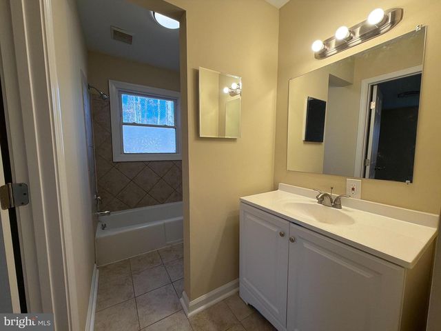 9422 MAUCK CT, Fairfax, VA 22032