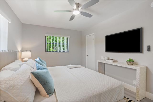 1400 NE 5th Ter 2, Fort Lauderdale, FL 33304