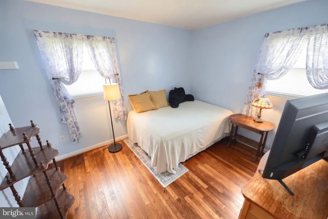 7 ELM AVE, Gettysburg, PA 17325