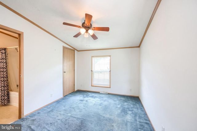 7 ELM AVE, Gettysburg, PA 17325