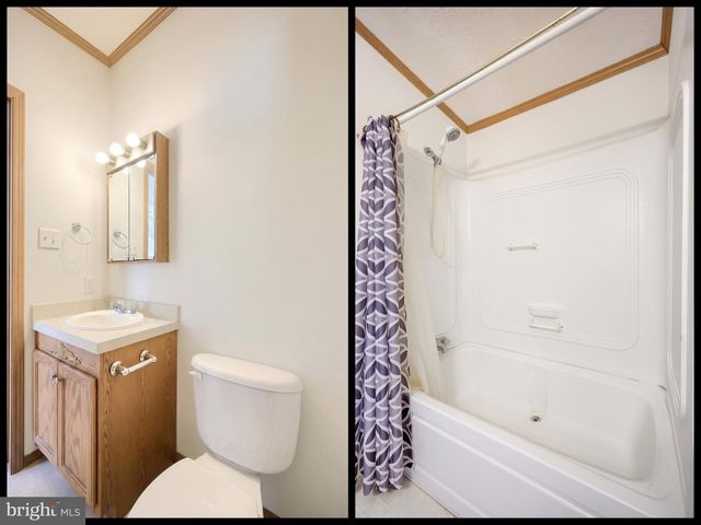 7 ELM AVE, Gettysburg, PA 17325