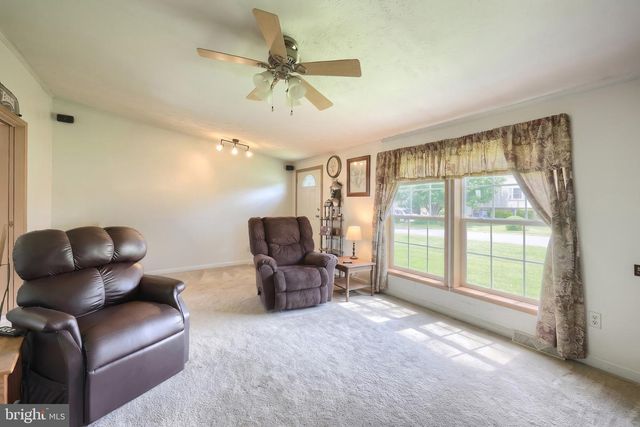 7 ELM AVE, Gettysburg, PA 17325