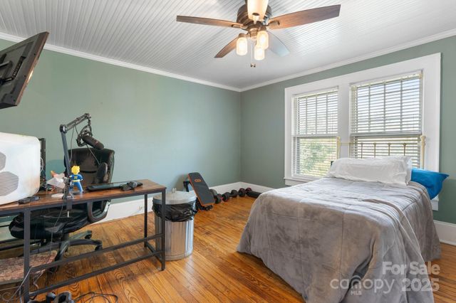 313 E Main Street, Morganton, NC 28655