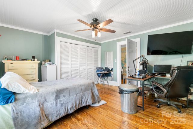 313 E Main Street, Morganton, NC 28655