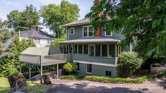 313 E Main Street, Morganton, NC 28655