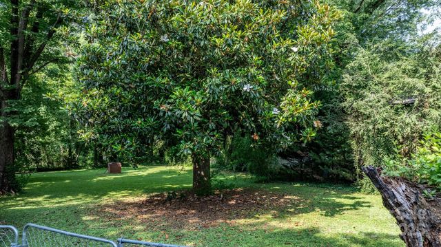 313 E Main Street, Morganton, NC 28655