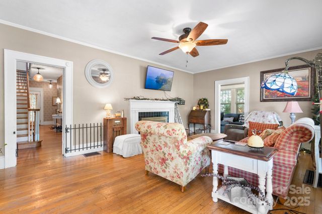 313 E Main Street, Morganton, NC 28655