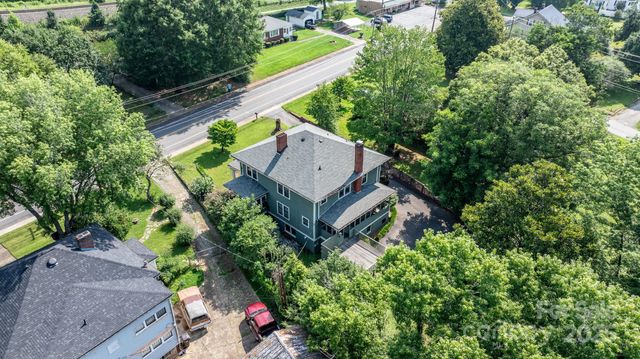 313 E Main Street, Morganton, NC 28655