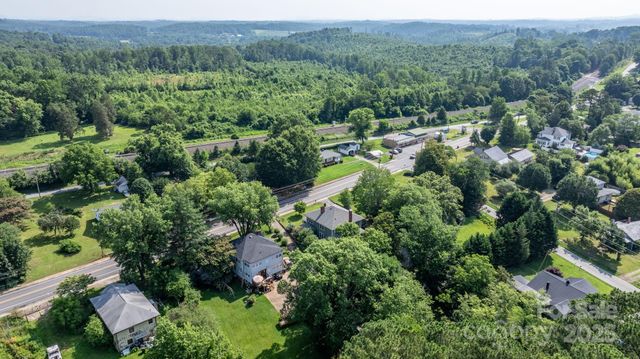 313 E Main Street, Morganton, NC 28655