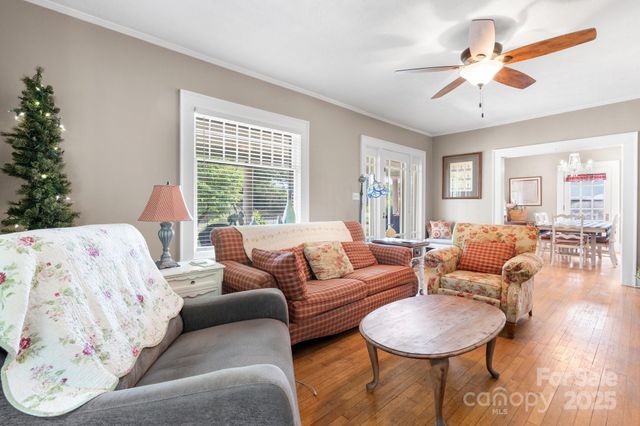 313 E Main Street, Morganton, NC 28655