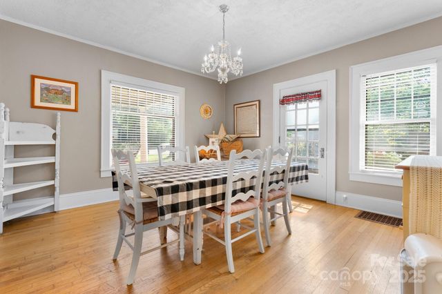 313 E Main Street, Morganton, NC 28655
